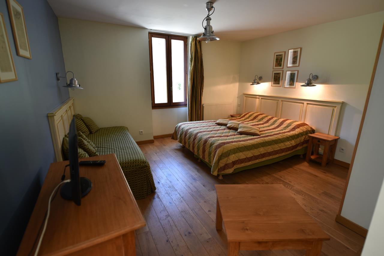 Les Lodges Du Lac Saint-Alban-de-Montbel Zimmer foto